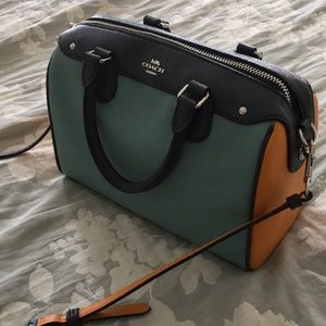 Meet your Posher, Julie